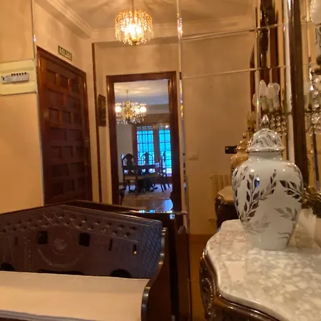 Royal Street Refuge *